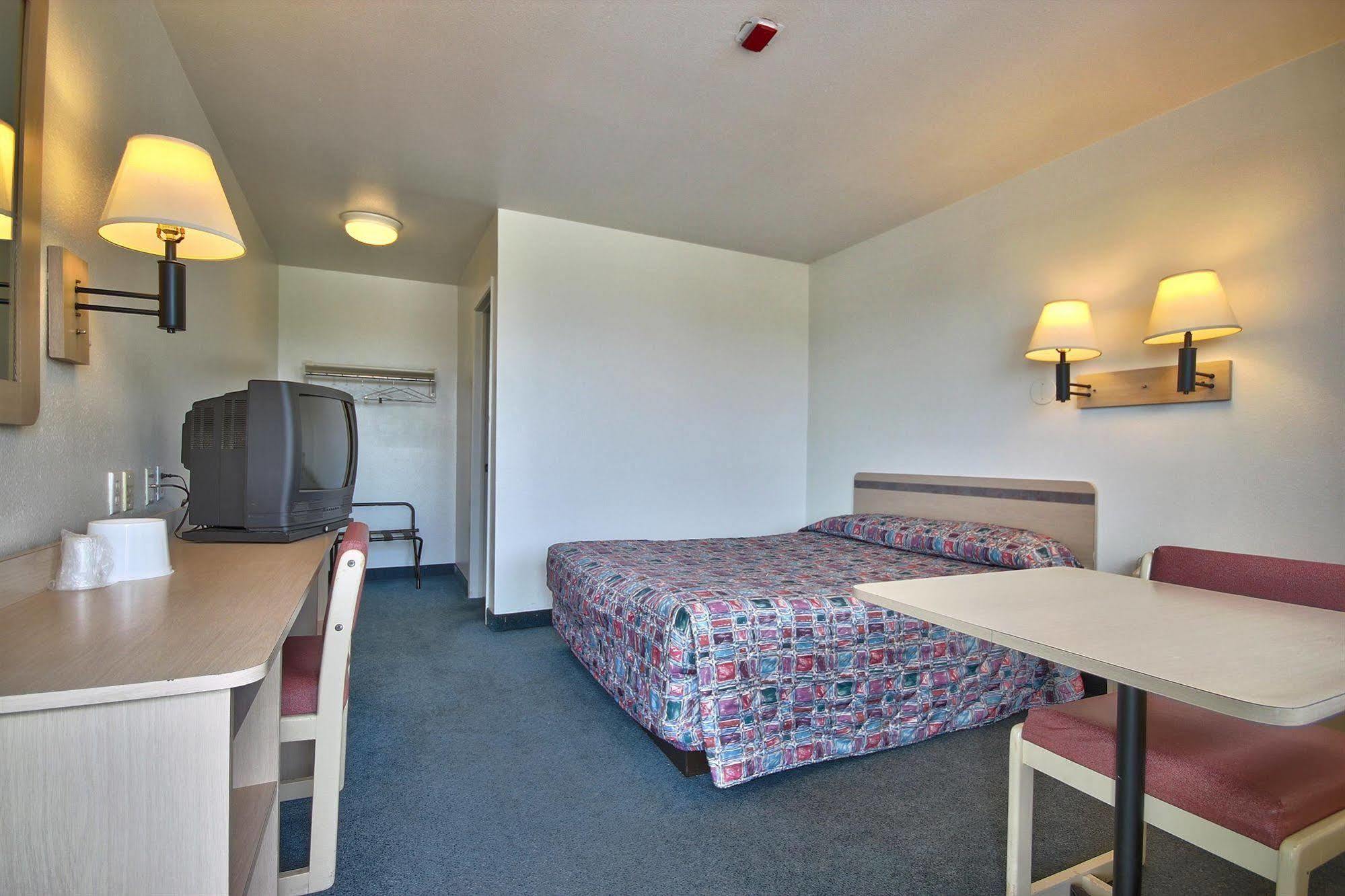 America'S Best Value Inn & Suites-Helena Eksteriør billede